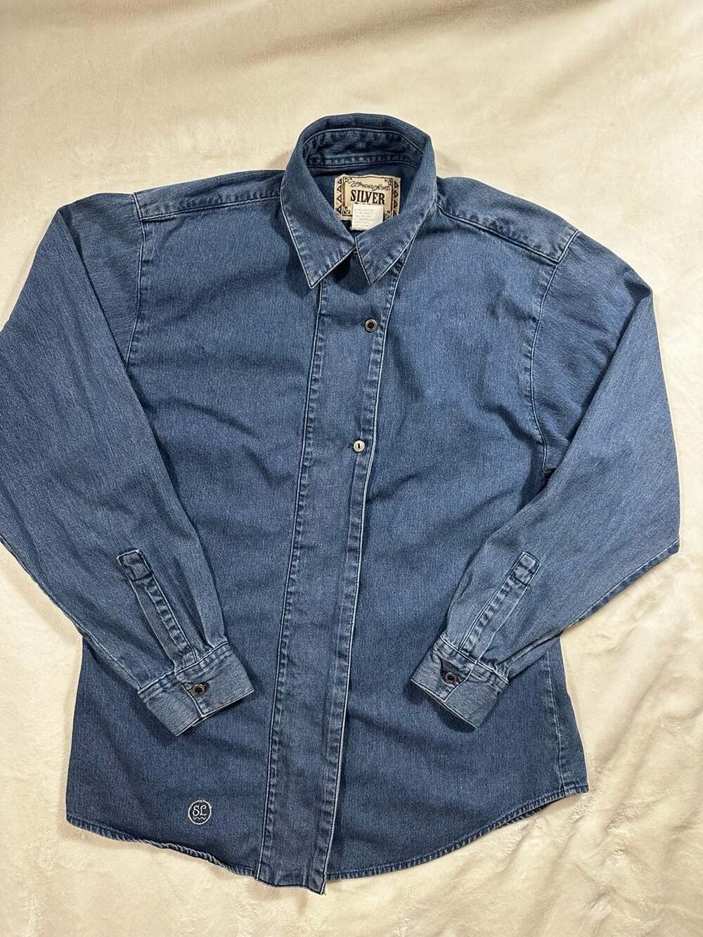 Vintage wrangler women’s silver lake denim shirt size L